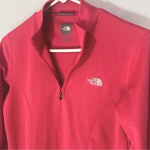 The North Face - Women’s Pink Vapor Wick, Long Sleeve Quarter Zip - size M